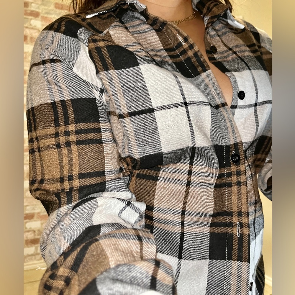 Button down flannel - Picture 2 of 2